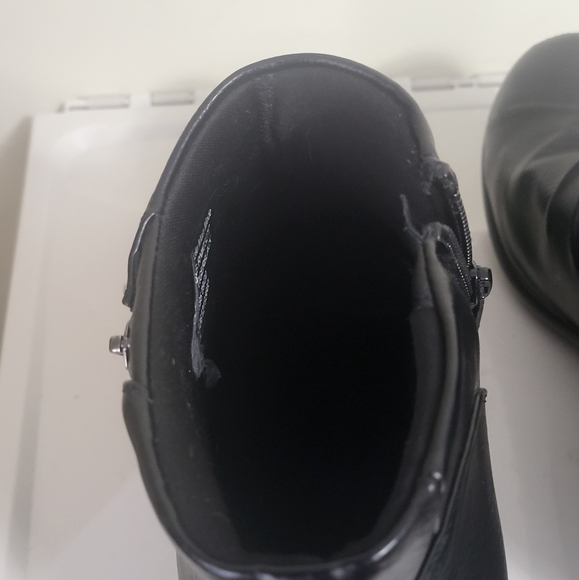 Black Slip on Booties Size 11 - Picture 4 of 5